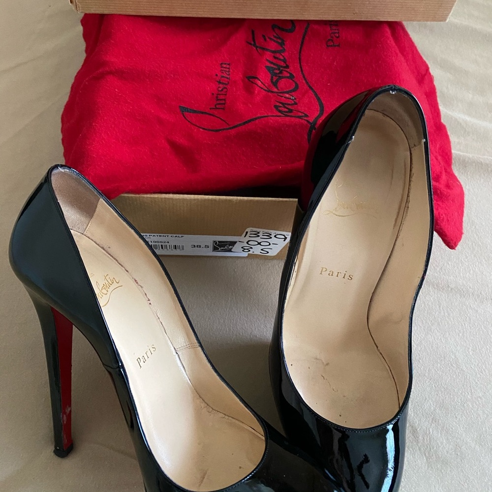 Christian Louboutin Bianca Pumps